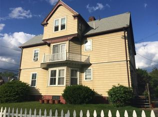 130 Norwood Ave, Cranston, RI 02905