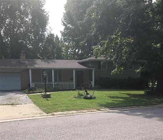 2nd image of 26 Saint Rose Dr