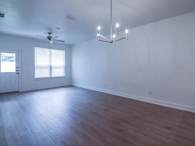618 Campus St #1 — Photo 11