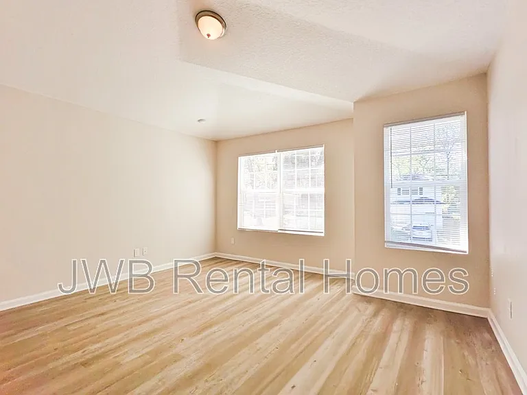 7959 India Ave — Photo 8