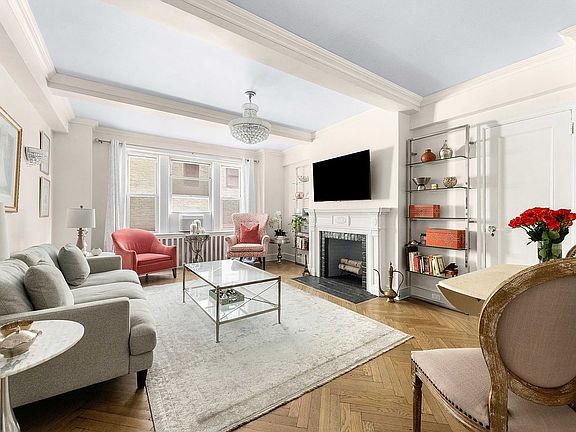 2nd image of 400 E 59th St APT 2A