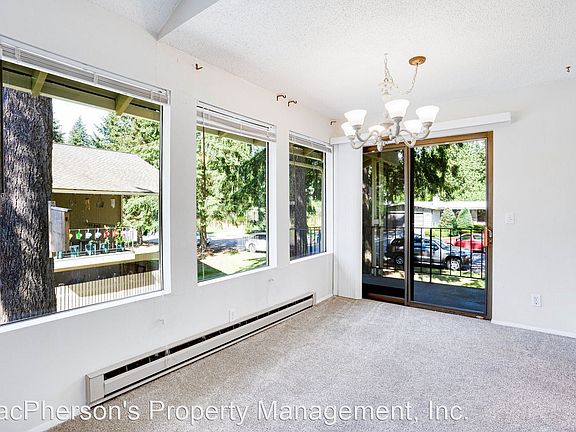 3rd image of 1608 149th Pl SE APT 4