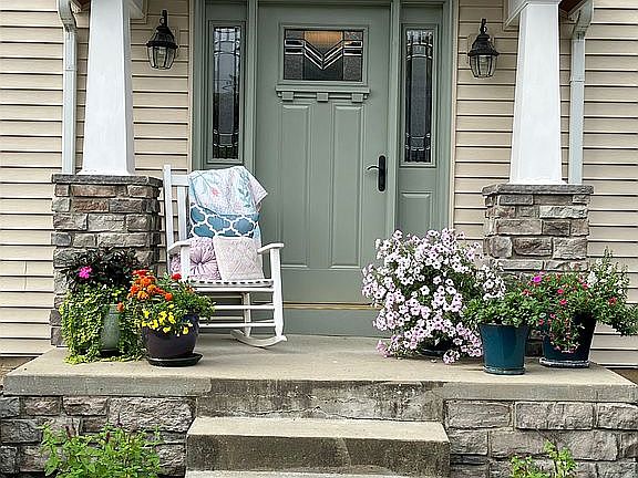 2nd image of 106 Cherrywood Dr