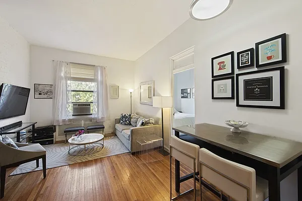 Sold by Nest Seekers International | media 7