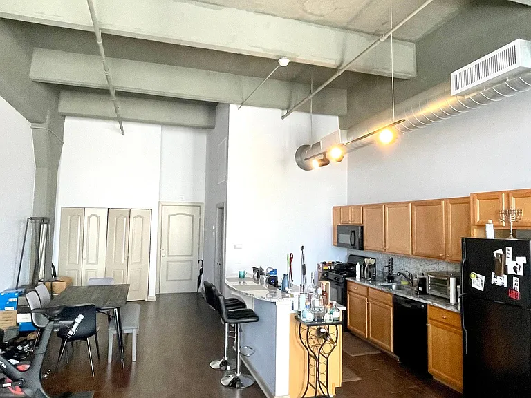 511 N Broad St #1003 — Photo 1