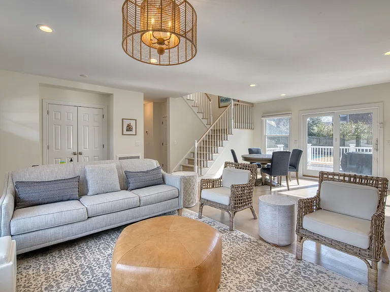 14 Cedar Dr — Photo 11