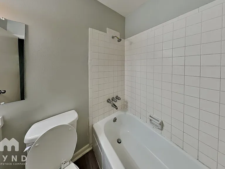 14515 Alrover St — Photo 10