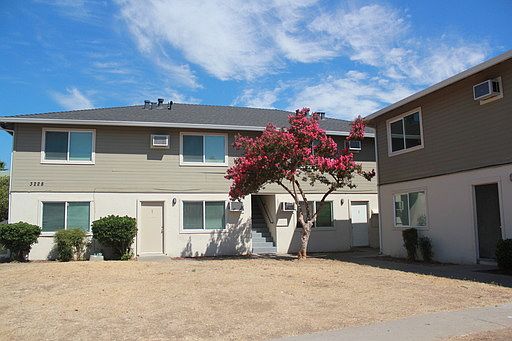 2nd image of 3228 Fairview Ct APT 6