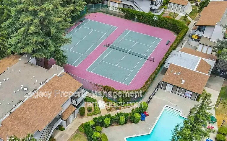 5460 Concord Blvd #B4 — Photo 14