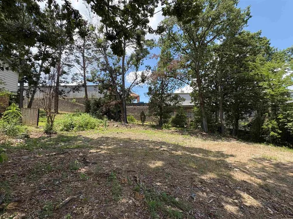 312 Alamo Dr, Little Rock, AR 72211