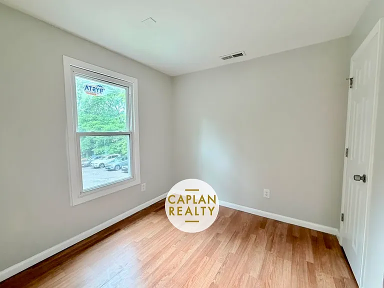 736 Savin Ave #B — Photo 7