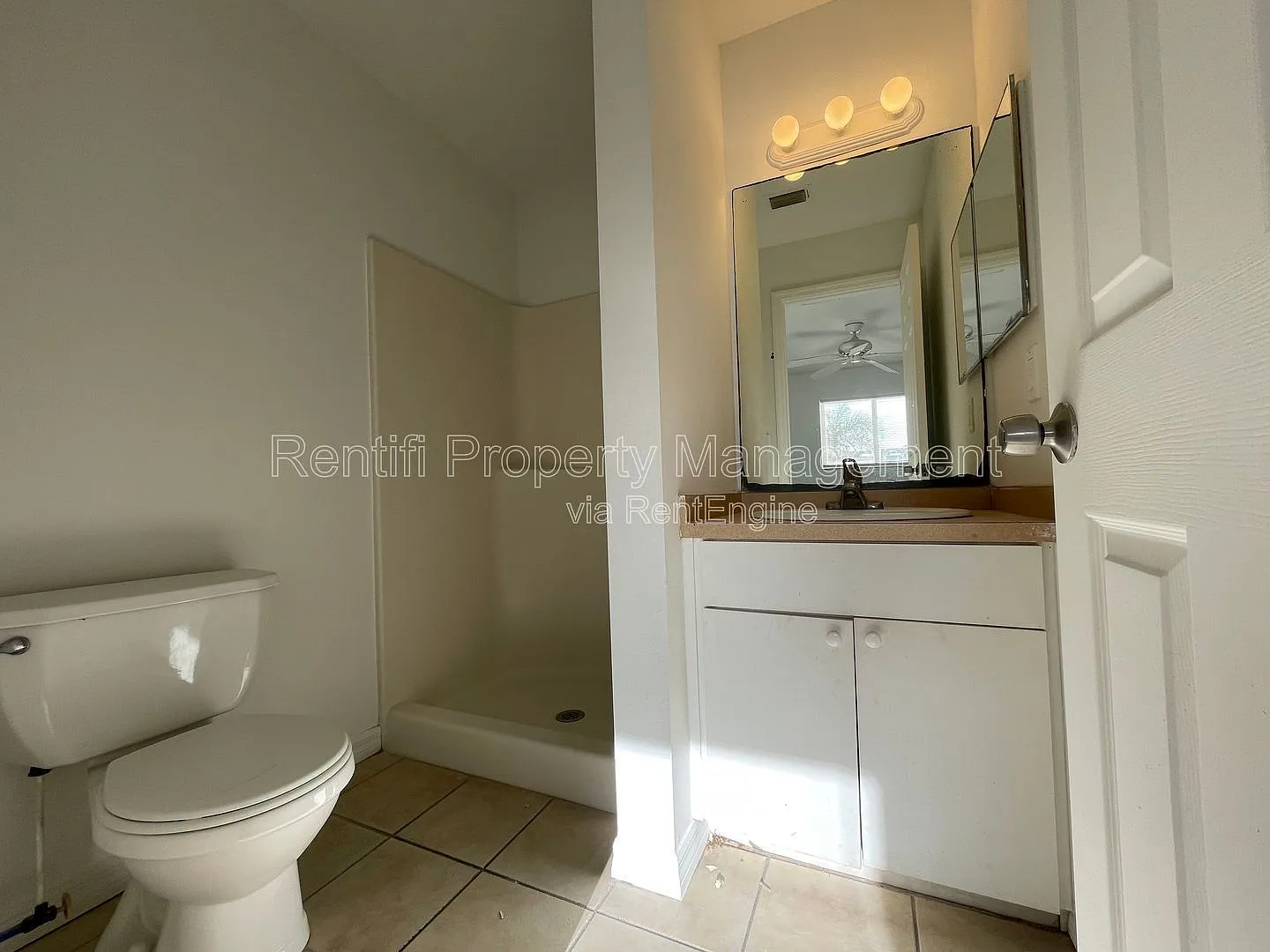 3 bed, 2.0 bath, 1025 sqft, $1,325 — Photo 4