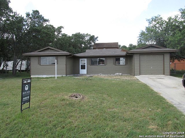 1st image of 2554 Glenn Dr