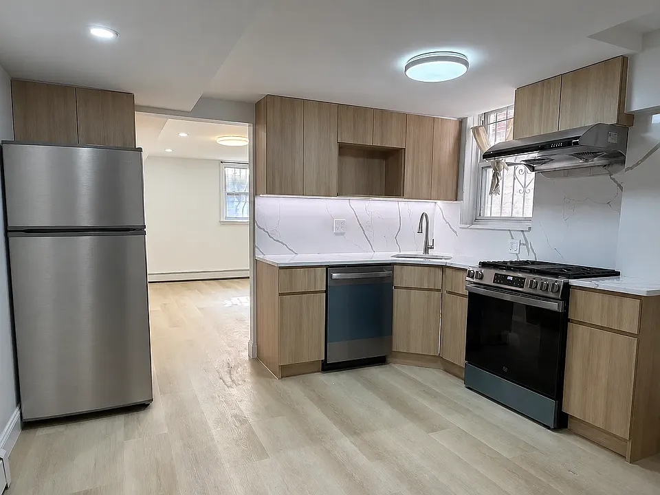 38-19 52nd St #1R