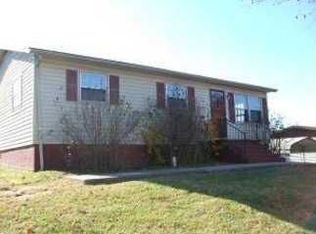 112 W 38th St, Buena Vista, VA 24416
