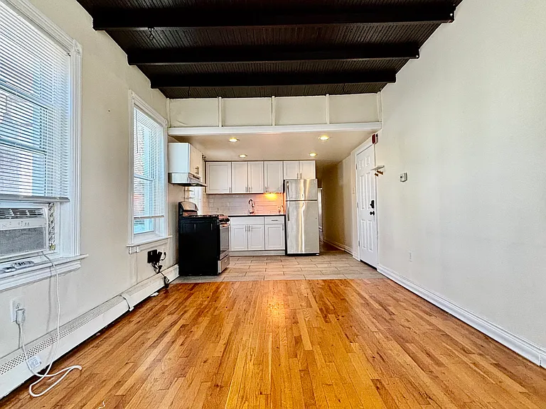 2350 E Cumberland St #2 — Photo 3