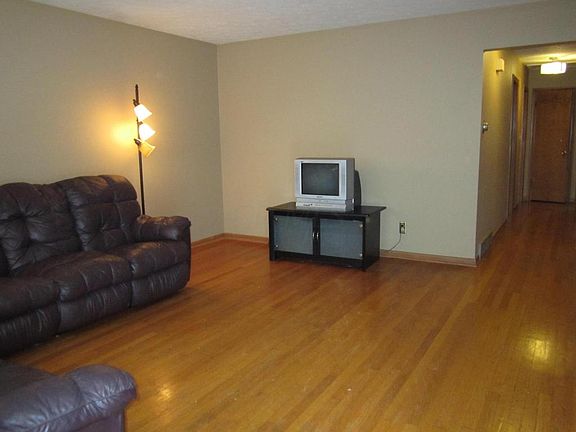 5th image of 590 Jonsol Ct