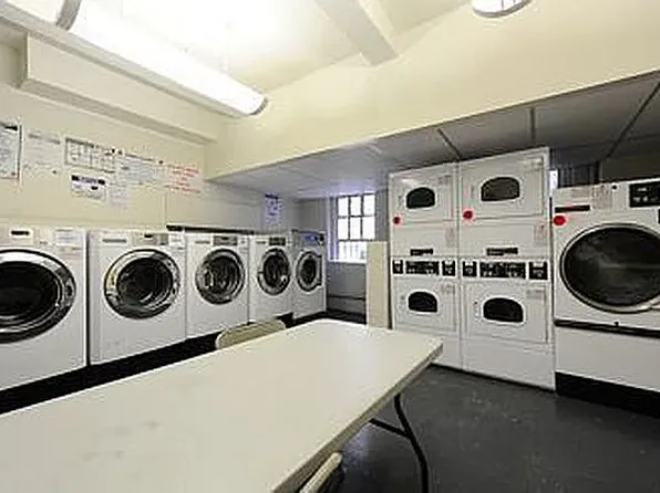 850 Amsterdam Avenue image 7 of 7