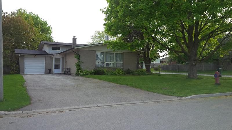 1st image of 64 Shirley St