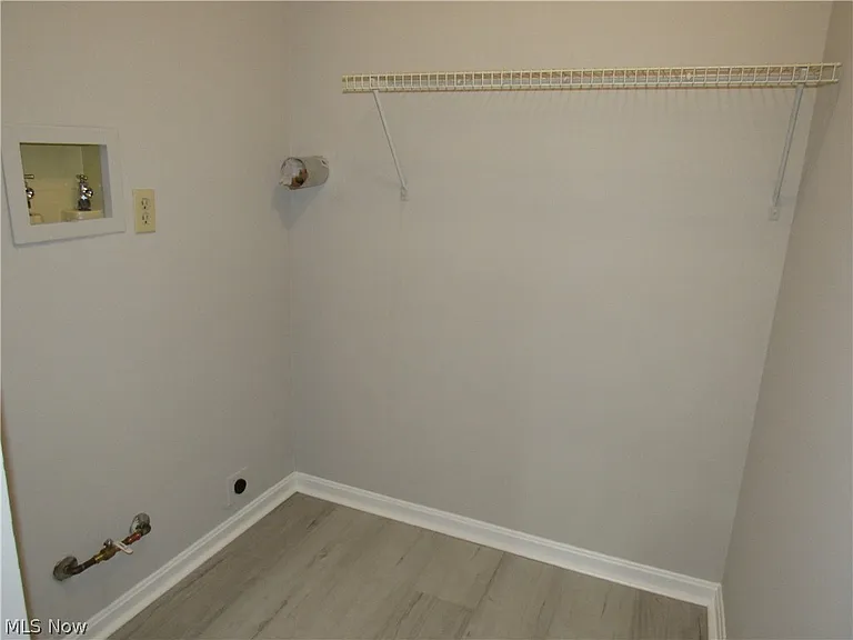 7155 Auburn Rd — Photo 30