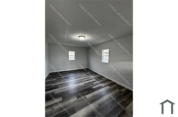 Building Photo - 1465 Allen St
