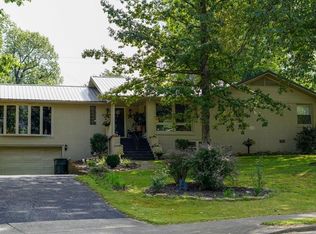978 Parkwood Dr, Madisonville, KY