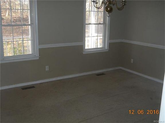 4th image of 2506 Loch Gate Ln