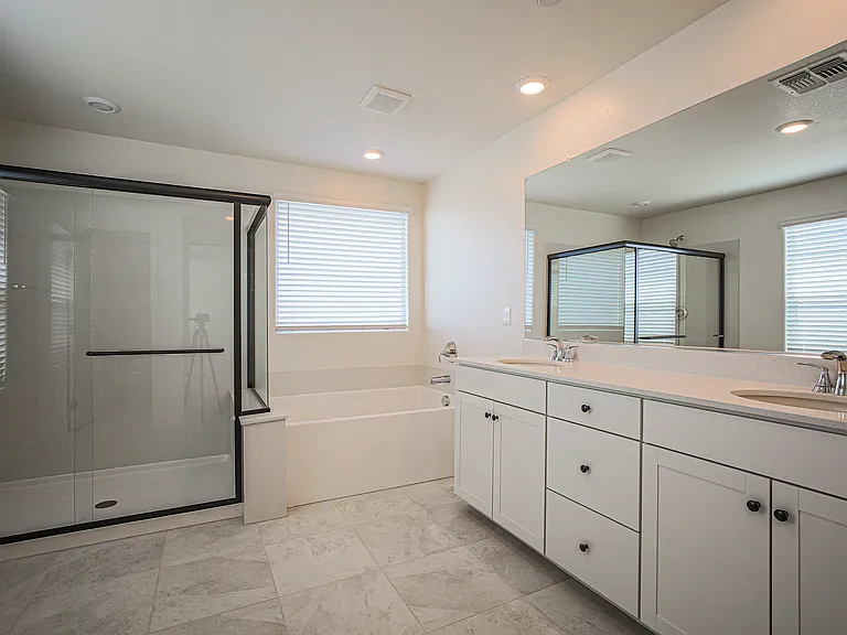 5644 Hill Spire St — Photo 16