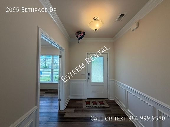 2nd image of 2095 Bethpage Dr