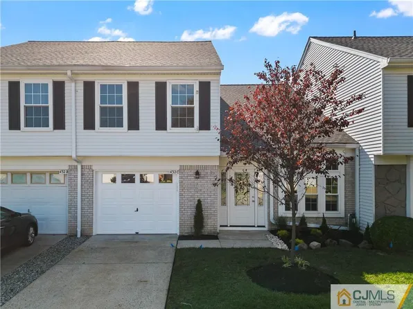 432 Andover Rd #C, Monroe Township, NJ 08831