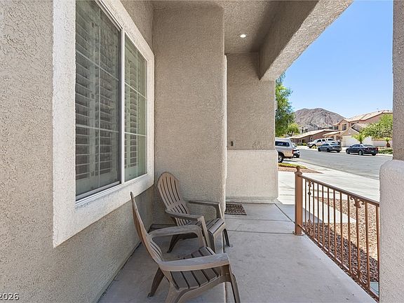 5th image of 1078 Silver Star St