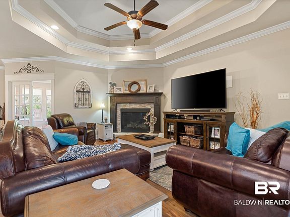 4th image of 3983 Bienville Dr