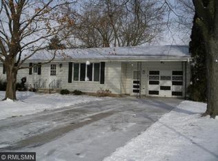 222 Highland Dr, Chaska, MN 55318