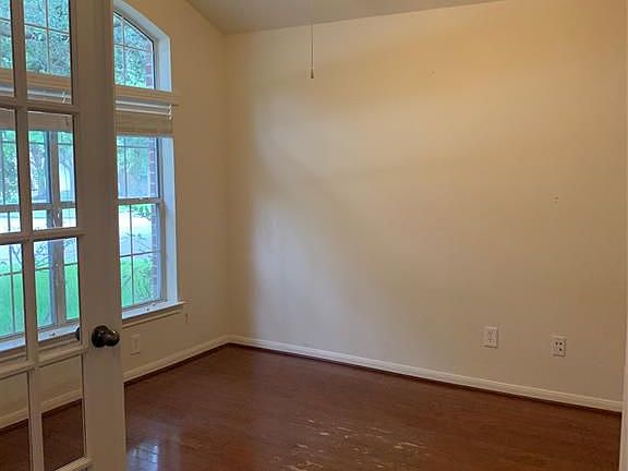 3rd image of 4218 Windy Chase Ln