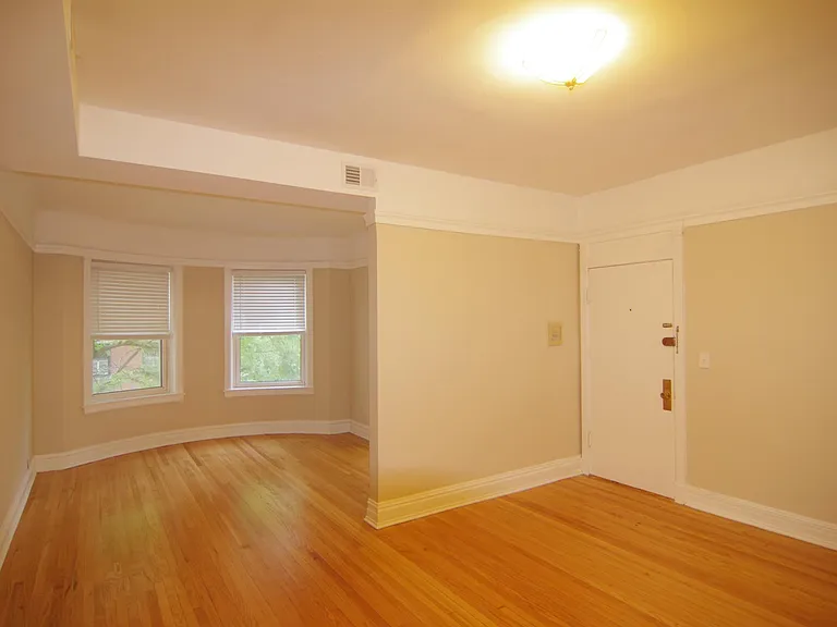 1520 W Sunnyside Ave #1ES — Photo 2
