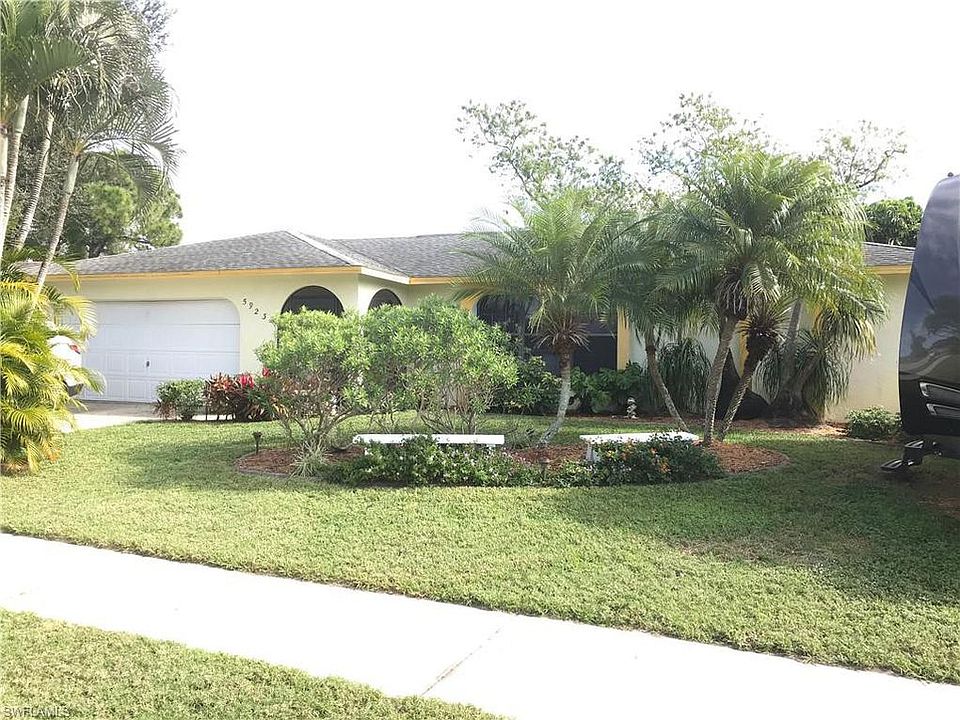 1st image of 5923 Sandburg Dr