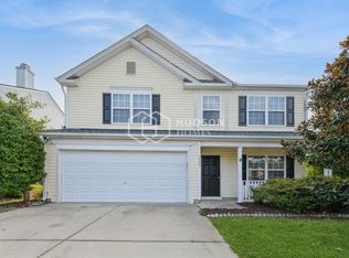 8000 Wesley Farm Dr, Raleigh, NC 27616