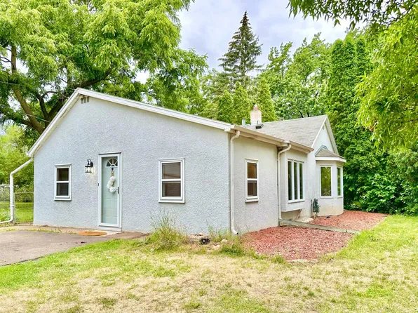 1858 County Road F E, White Bear Lake, MN 55110