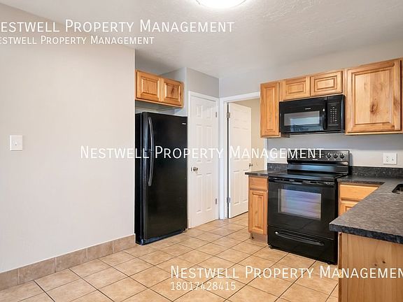 3rd image of 106 W Angelo Ave