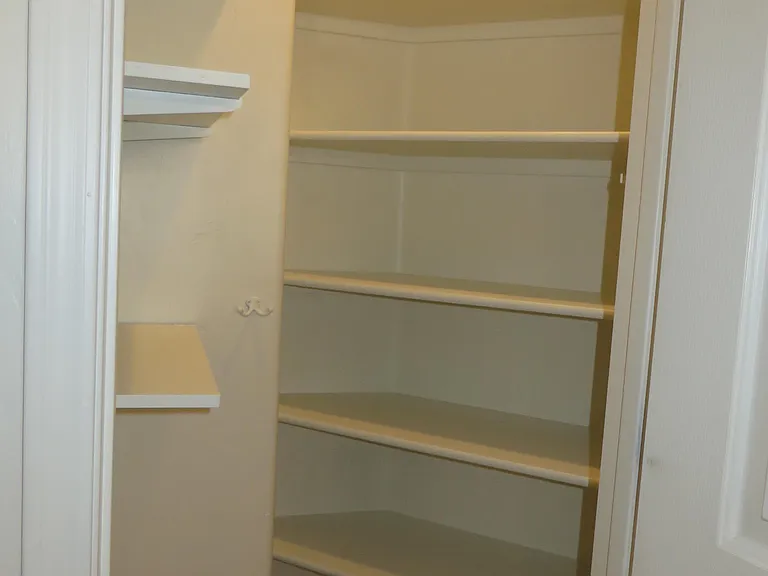 570 W Faith Dawn Ct — Photo 4