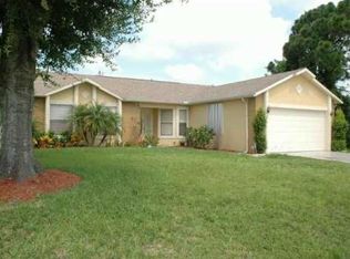 2378 SE Avalon Rd, Port Saint Lucie, FL 34952