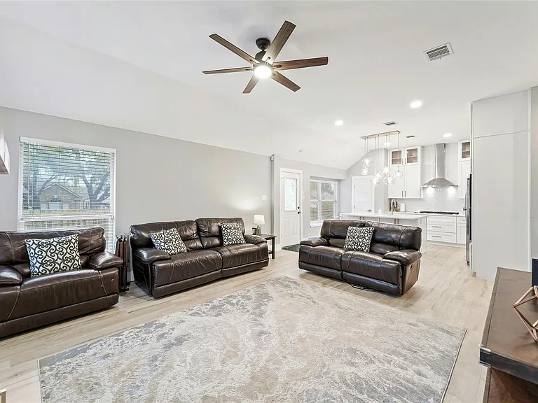 1841 Montana Sky Dr — Photo 21