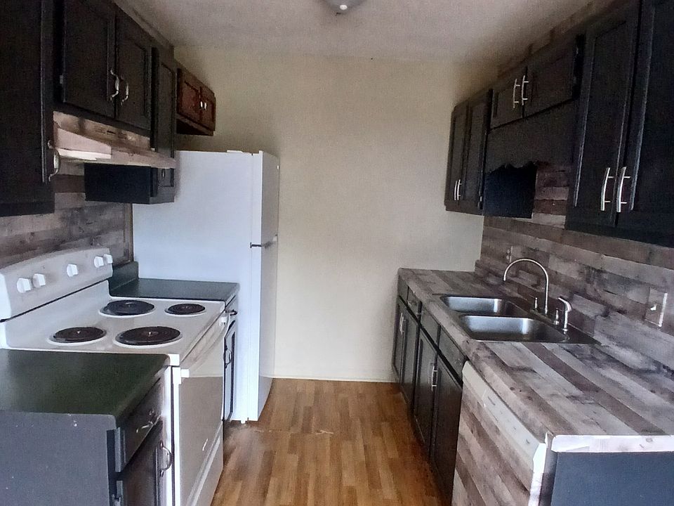 2nd image of 2879 Michigan Avenue Rd NE #1