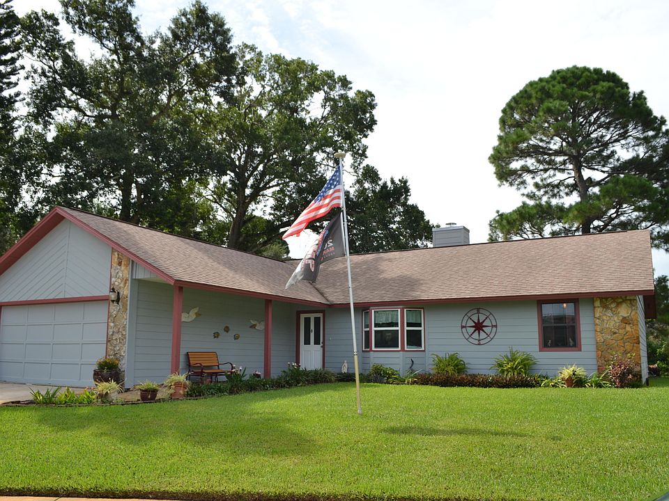 1st image of 976 Sand Crest Dr