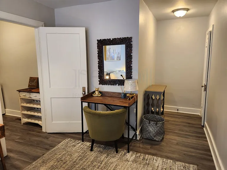 300 S Valentine St #4 — Photo 14