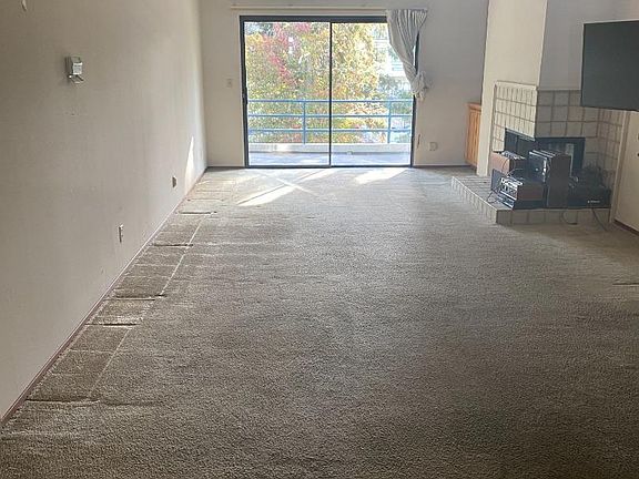 5th image of 4691 Albany Cir APT 135