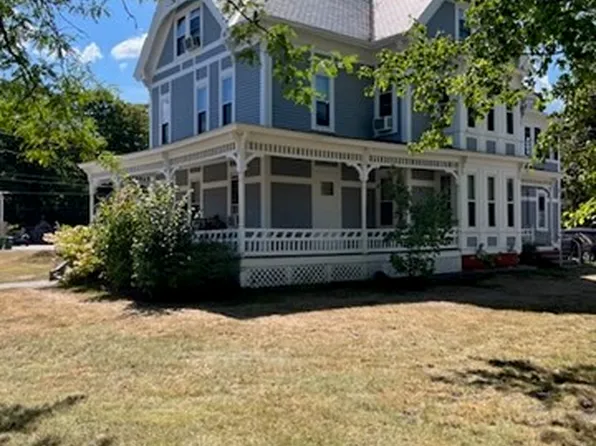 41 E Main St, Ayer, MA 01432