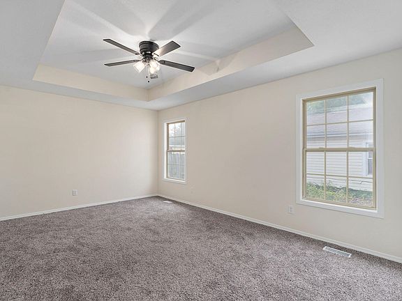 5th image of 2134 N Howard Avenue