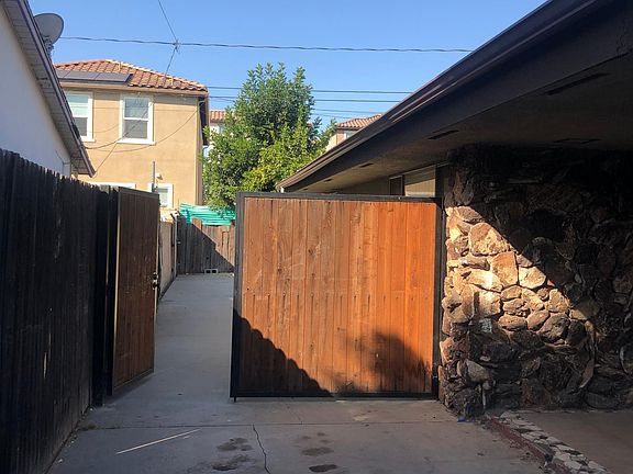 4th image of 14826 Jeremie St
