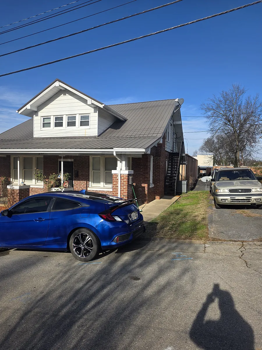 Building Photo - 202 W McKee St #1